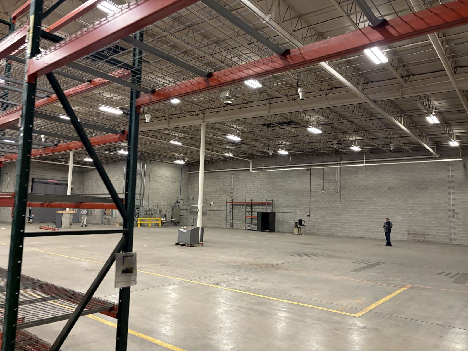 Overhead beam structure